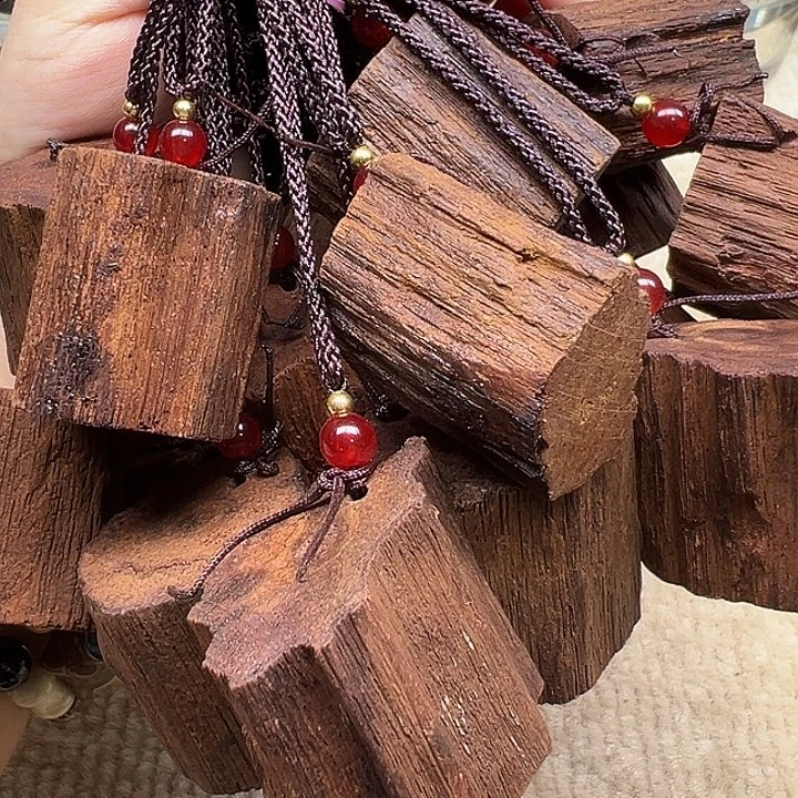 藤类缅甸小叶降真香随形吊坠