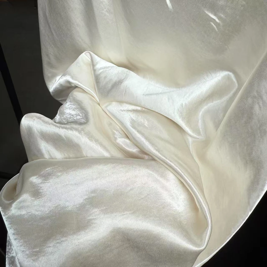 【什么都有】 珠光醋酸缎面半身裙 气质高腰 A字长裙