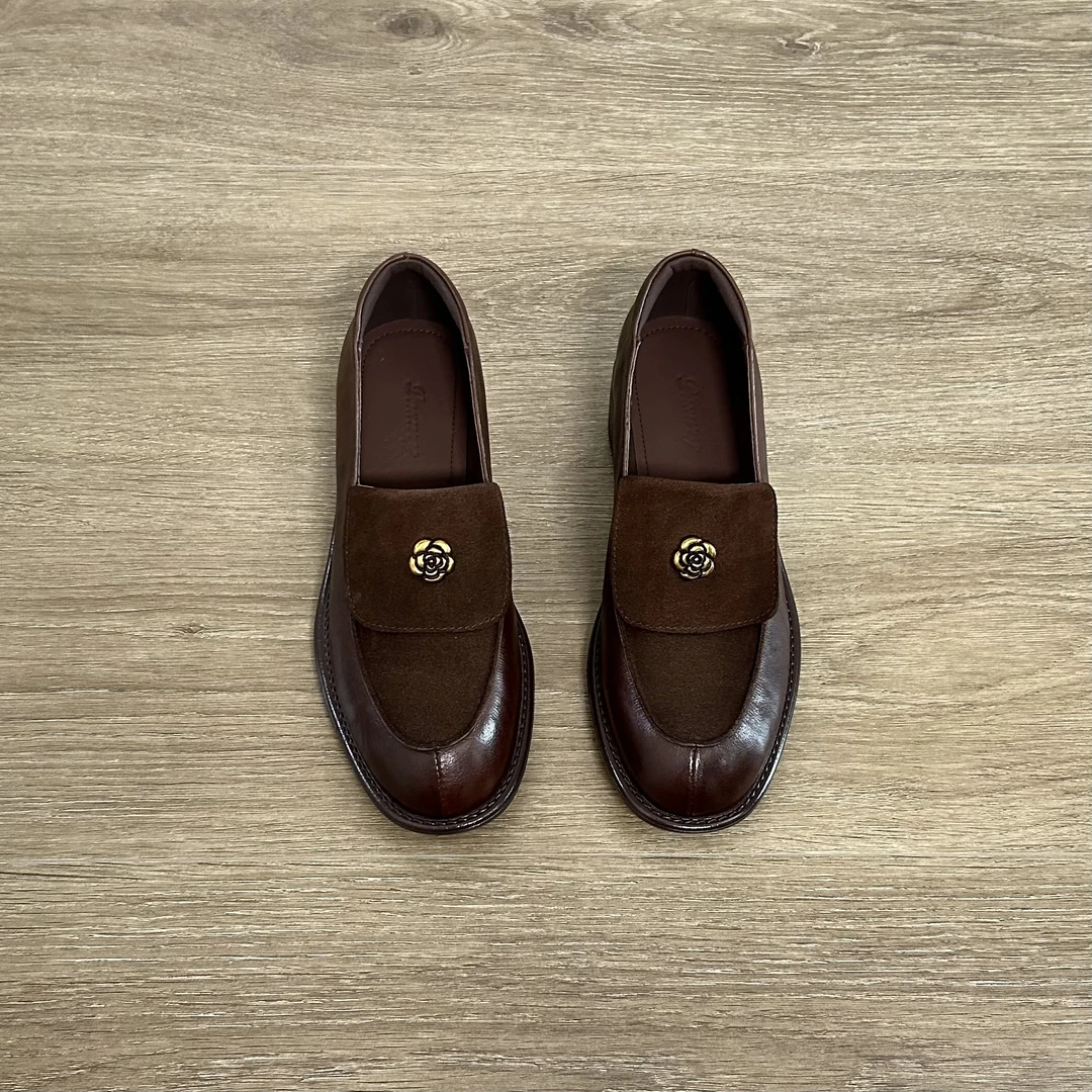 Dannyfrey文艺复古风秋冬新款高级感通勤山茶花圆头女乐福鞋4CM