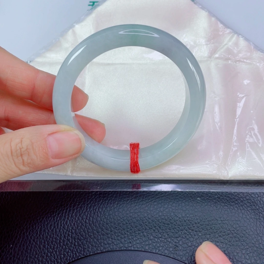 翡翠手镯未镶嵌林**天然