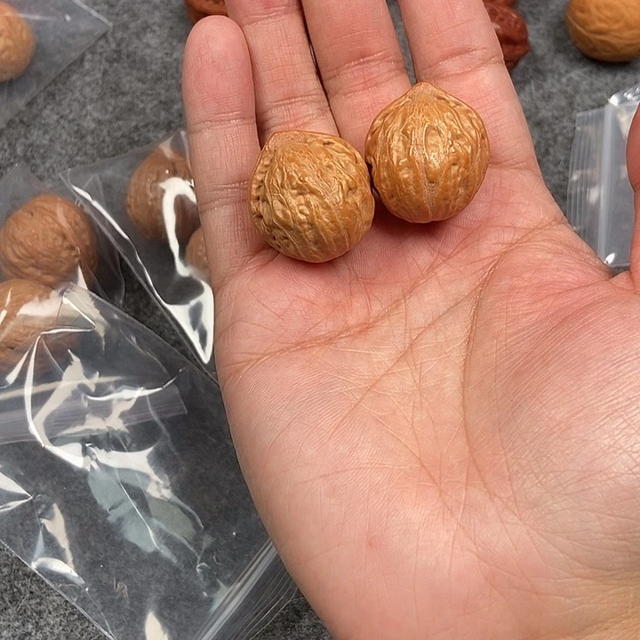 文玩核桃吊坠小佛肚