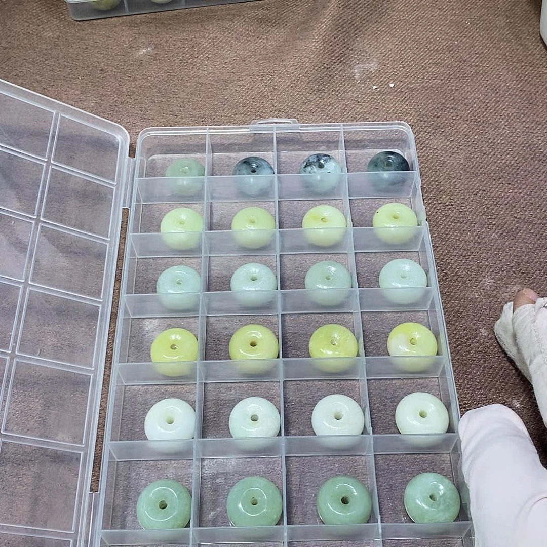 合金蛇纹石玉颈饰250