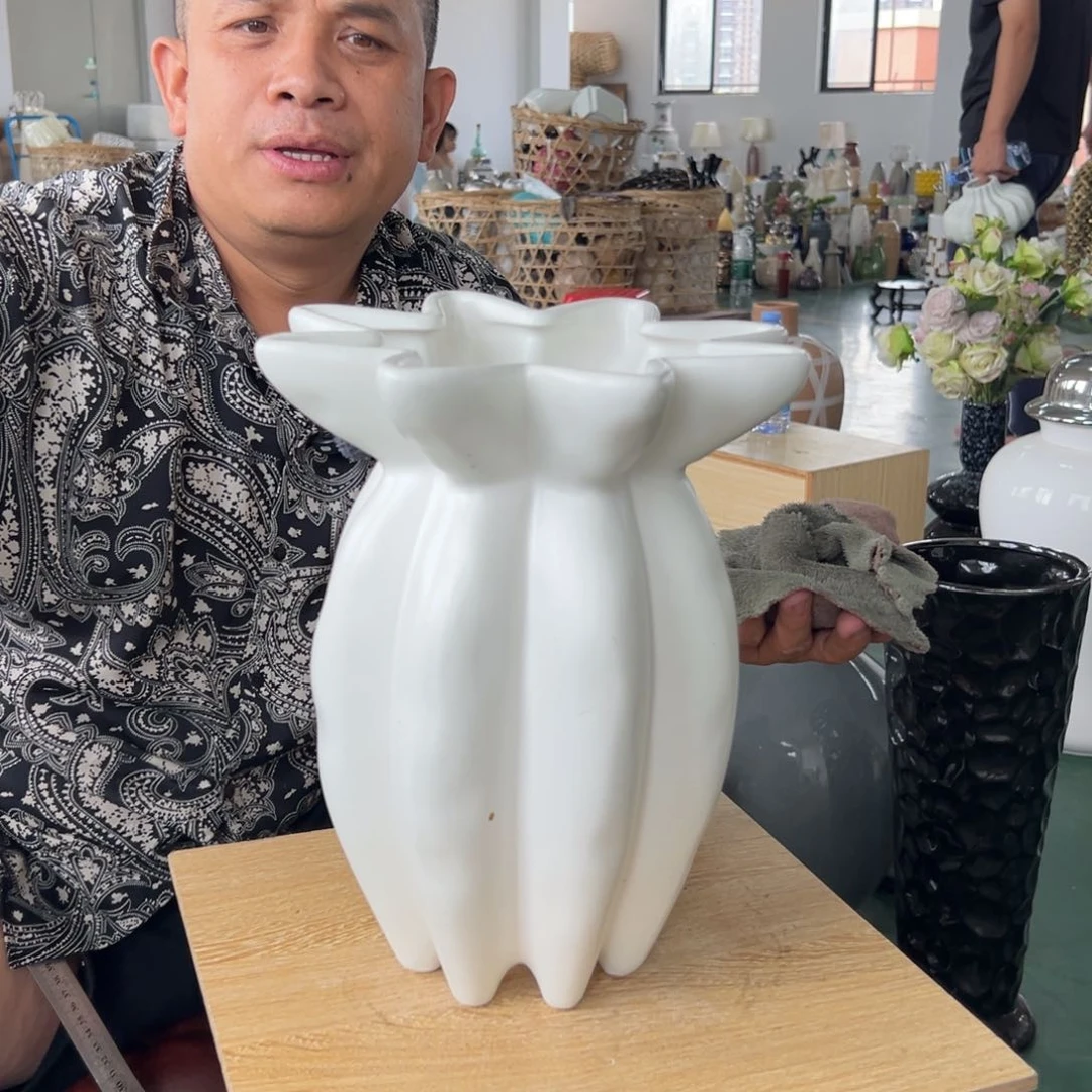 高温陶瓷摆件（部分微瑕）54针孔气泡