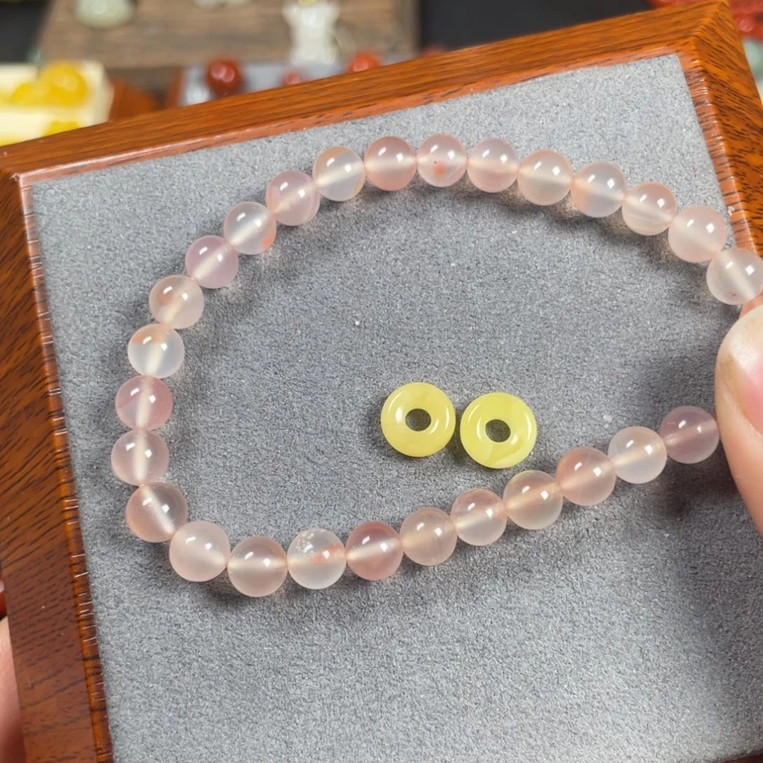 南红玛瑙冰粉单圈卡6未镶嵌绿****？定制串一起