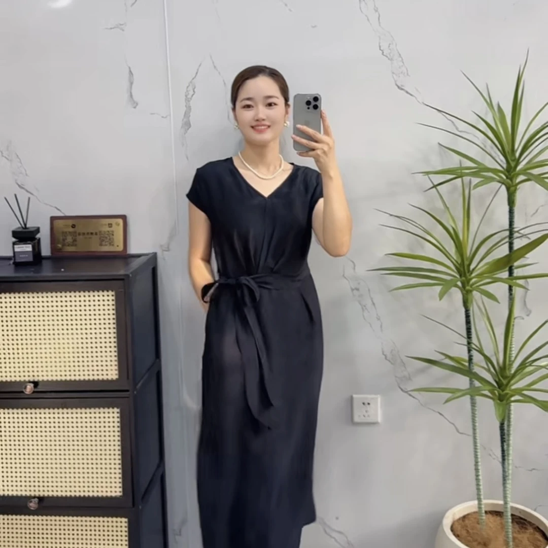 V领侧系带修身连衣裙黑色裙子气质简约显瘦长裙干练长款气场女装