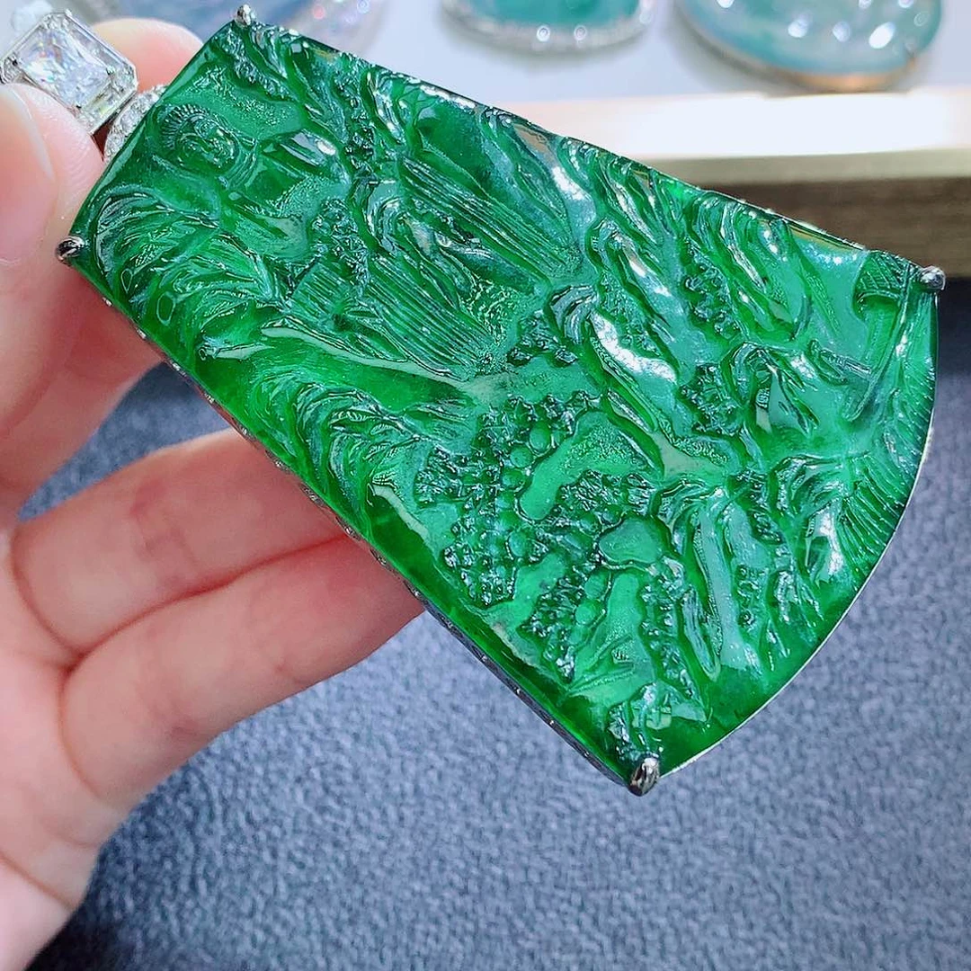 颈饰未镶嵌翡翠翡翠