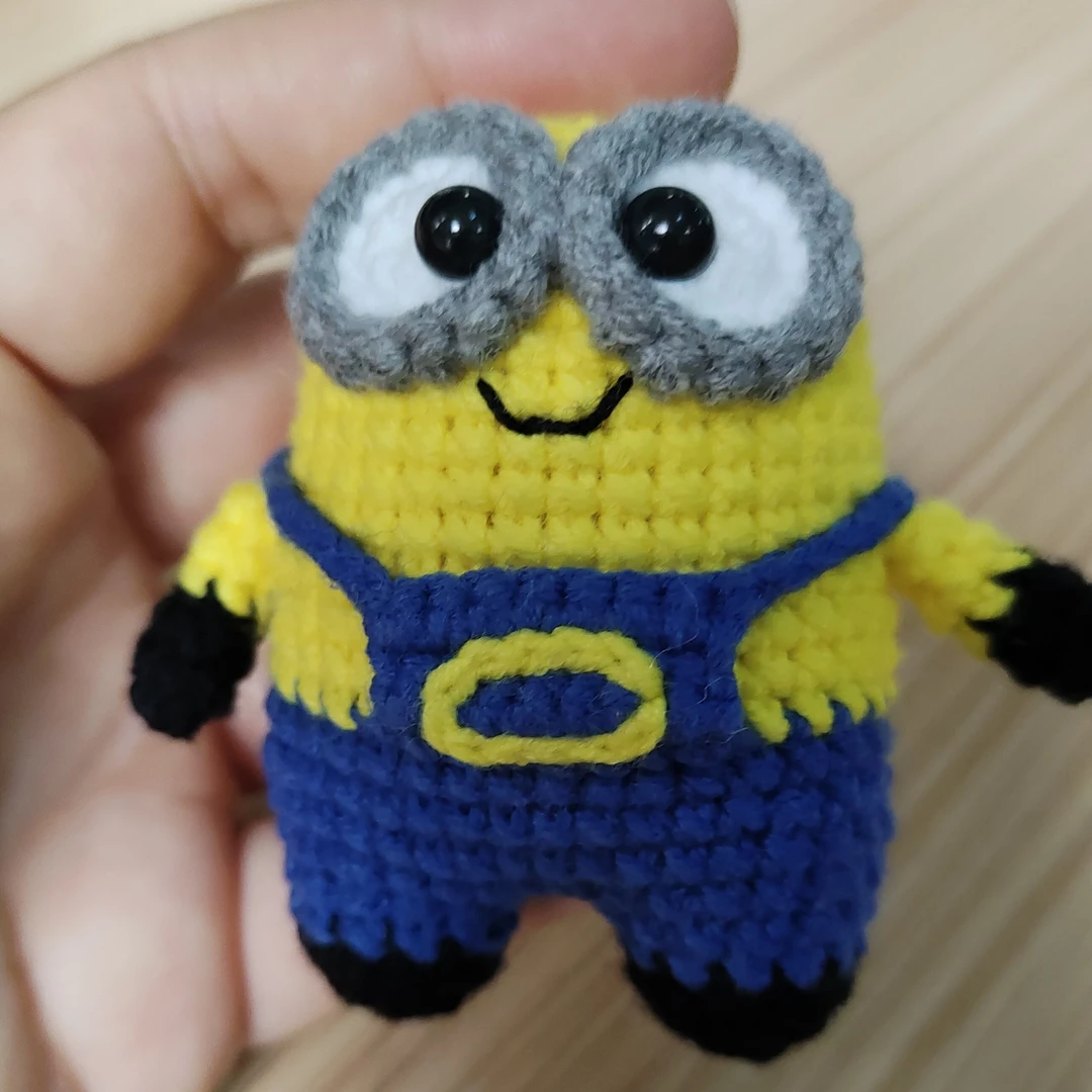 纯手工钩织成品，小黄人挂件