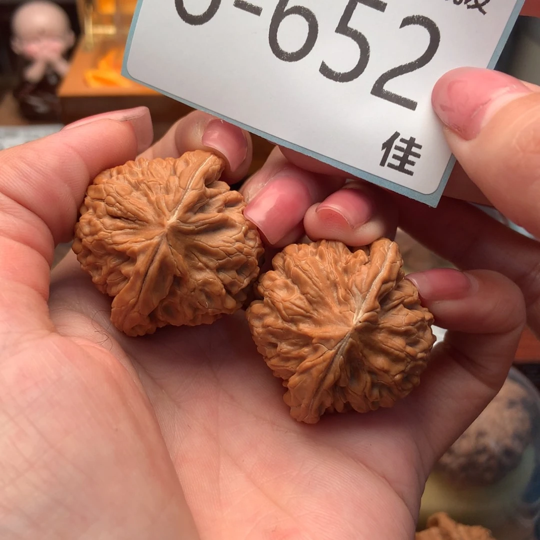 文玩核桃把件36核王