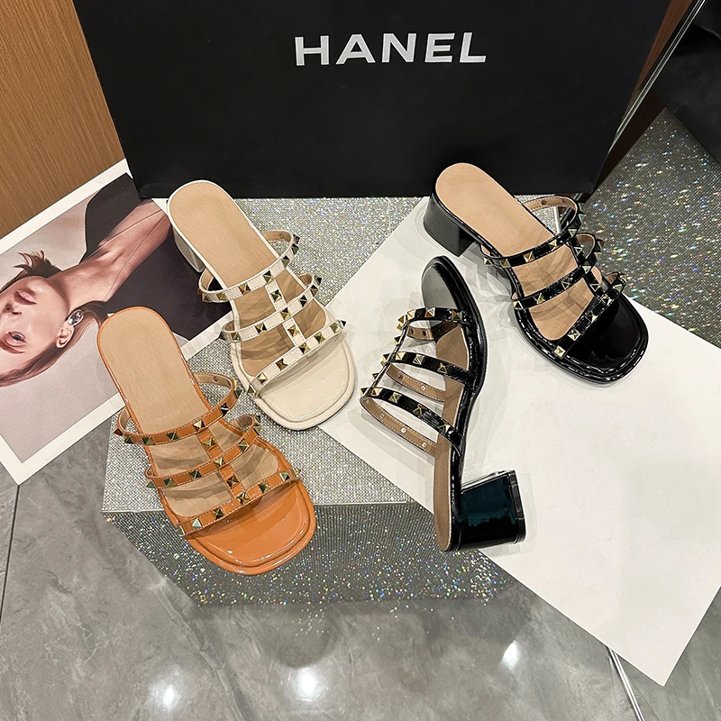 【诺一家加宽加肥大码女鞋】夏季方头铆钉凉鞋女粗跟外穿时尚凉拖鞋