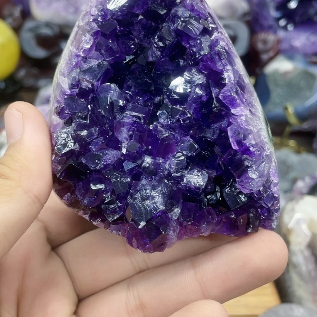 紫晶未镶嵌大型摆件（非配饰）