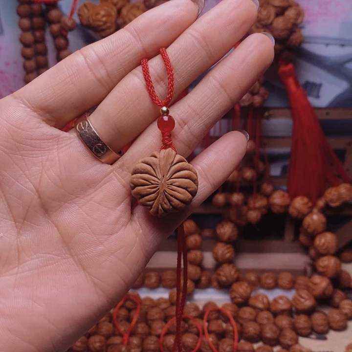 吊坠桃核龙纹桃枭