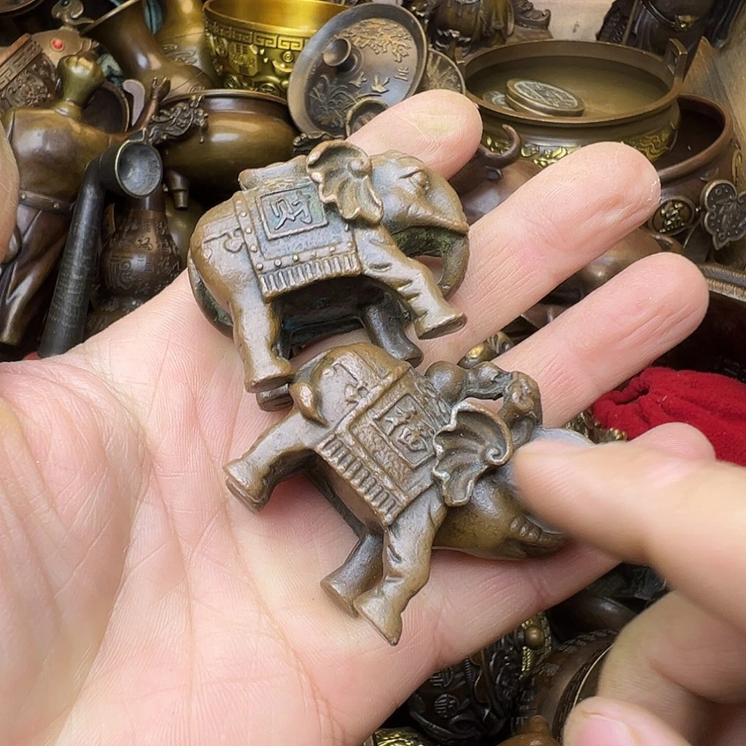 精品铜器，精美文玩