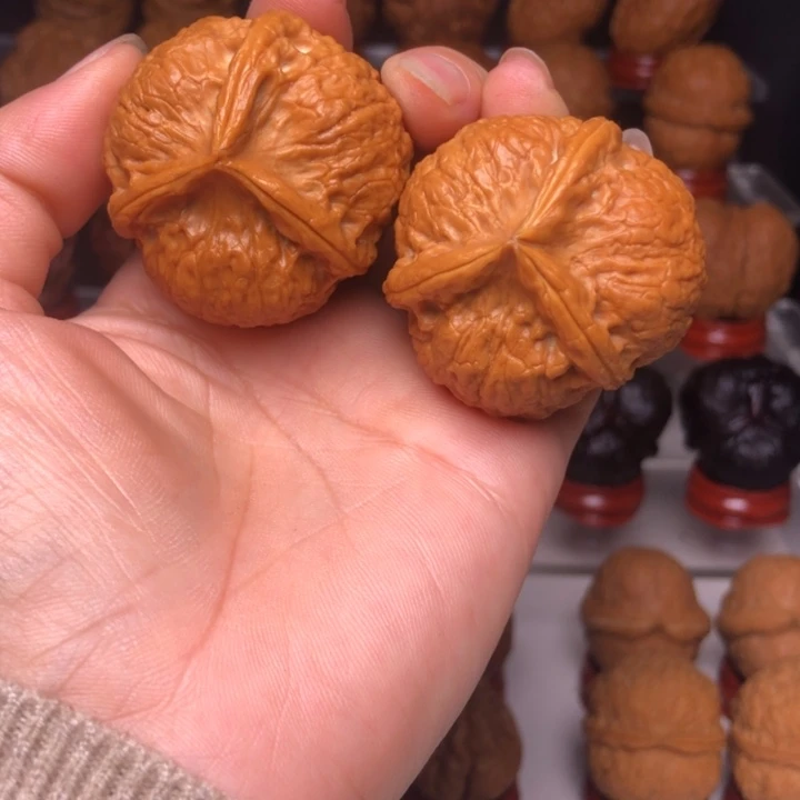 文玩核桃吊坠25金香炉三楞