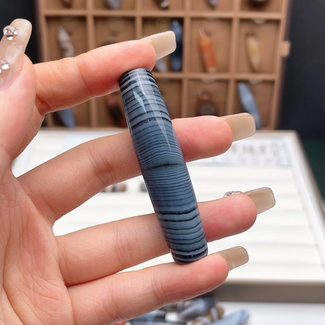 玛瑙/玉髓颈饰合金佛*