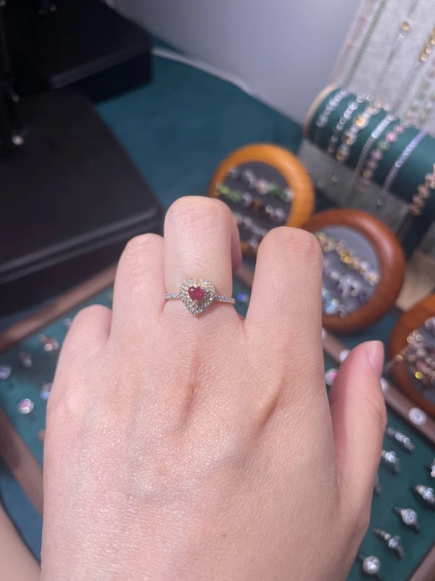 碧玺爱心戒指，时尚简约百搭