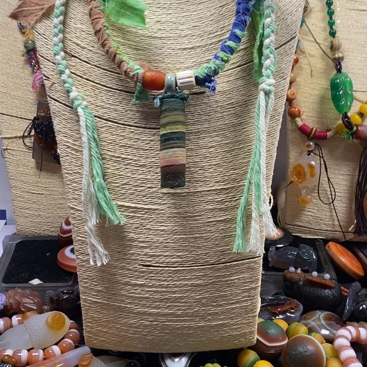 玛瑙/玉髓未镶嵌颈饰