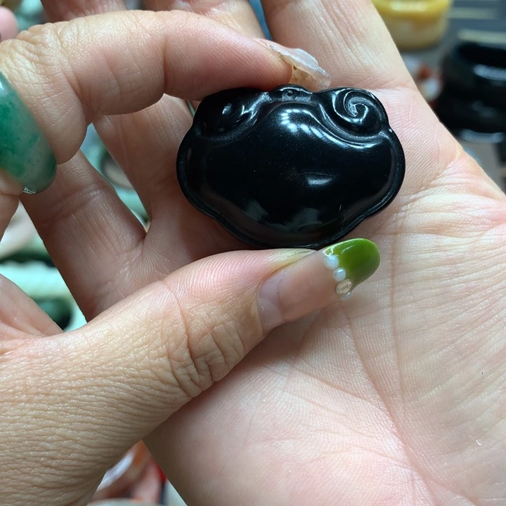 石英质玉（黄龙玉）合金颈饰