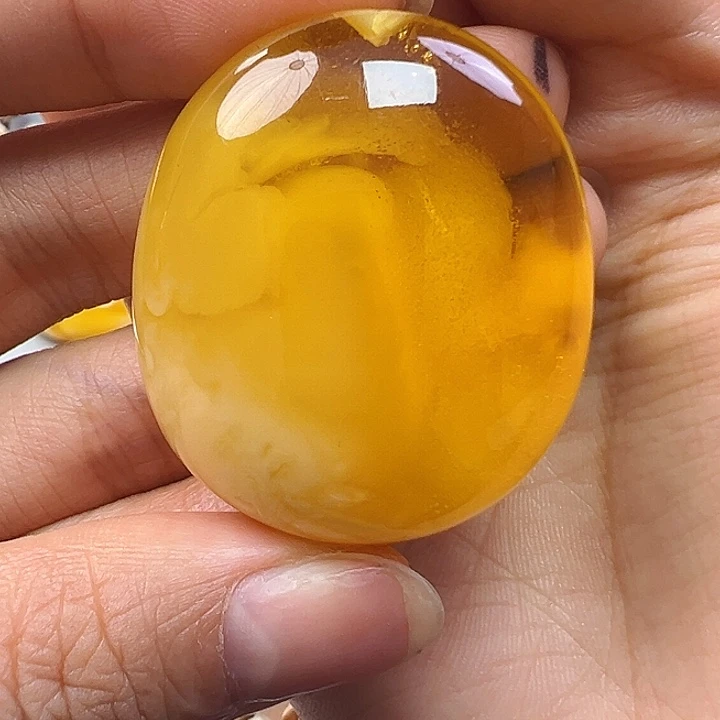 蜜蜡未镶嵌珠宝奇石