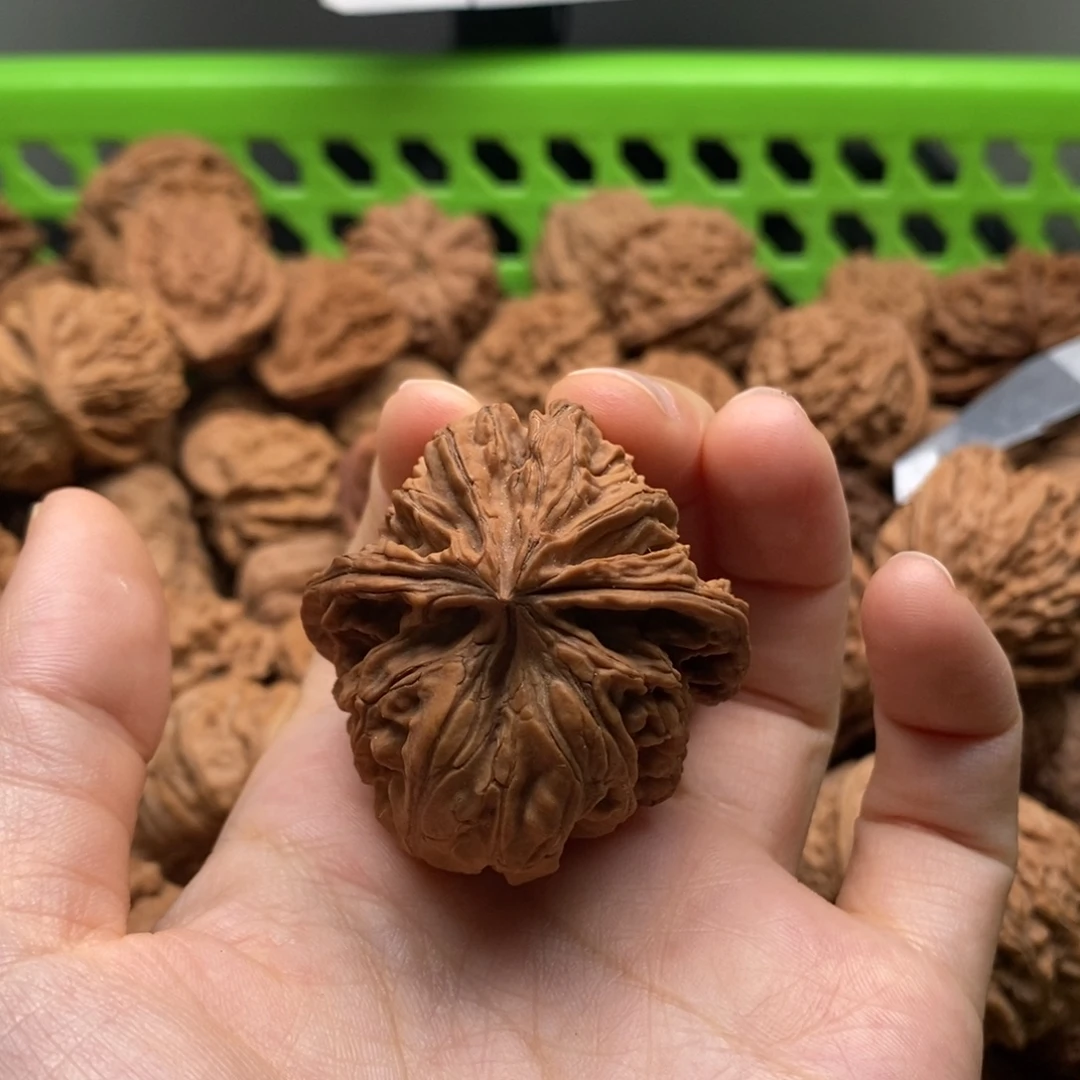 飞***觉把件文玩核桃定制商品不退不换