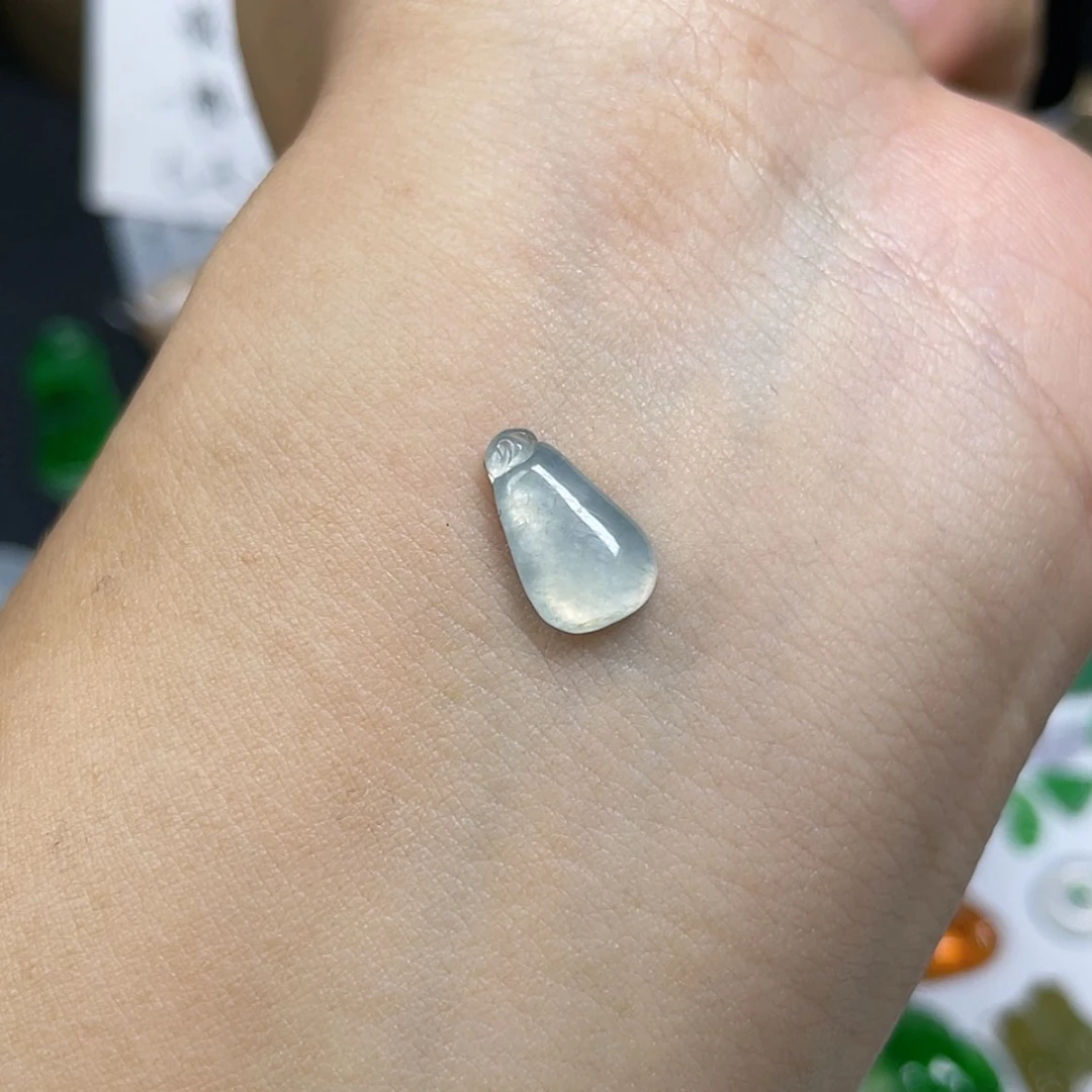 【闪购商品】颈饰未镶嵌翡翠福瓜