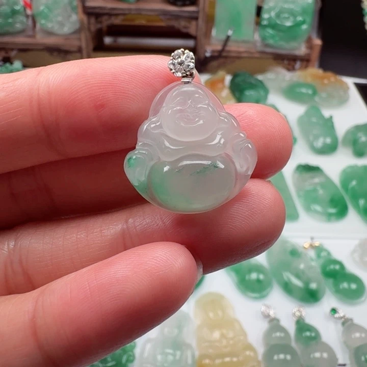 颈饰未镶嵌石英质玉