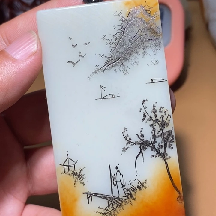 我***界和田玉未镶嵌颈饰