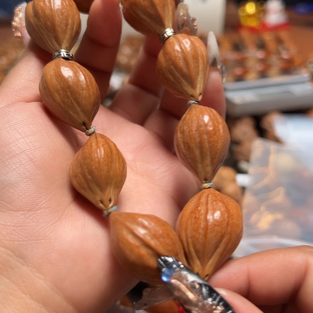 吊坠橄榄核橄榄核雕刻手工艺品