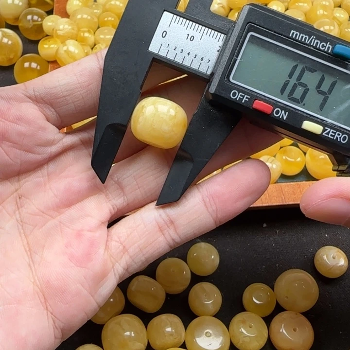 蜜蜡未镶嵌珠宝奇石天然155