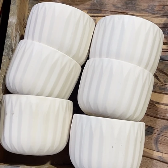 多肉绿植陶瓷花盆9.9包邮，有孔