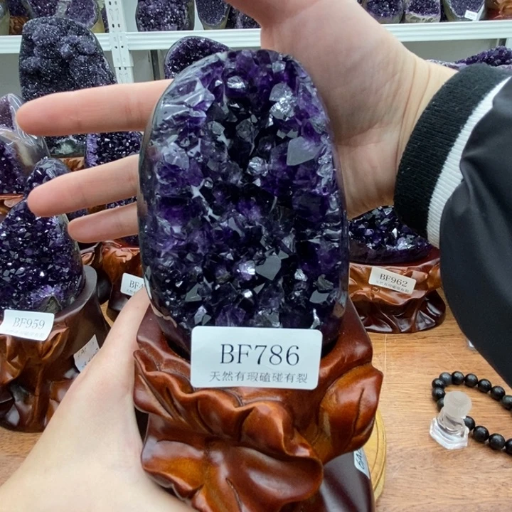 紫晶大型摆件（非配饰）未镶嵌