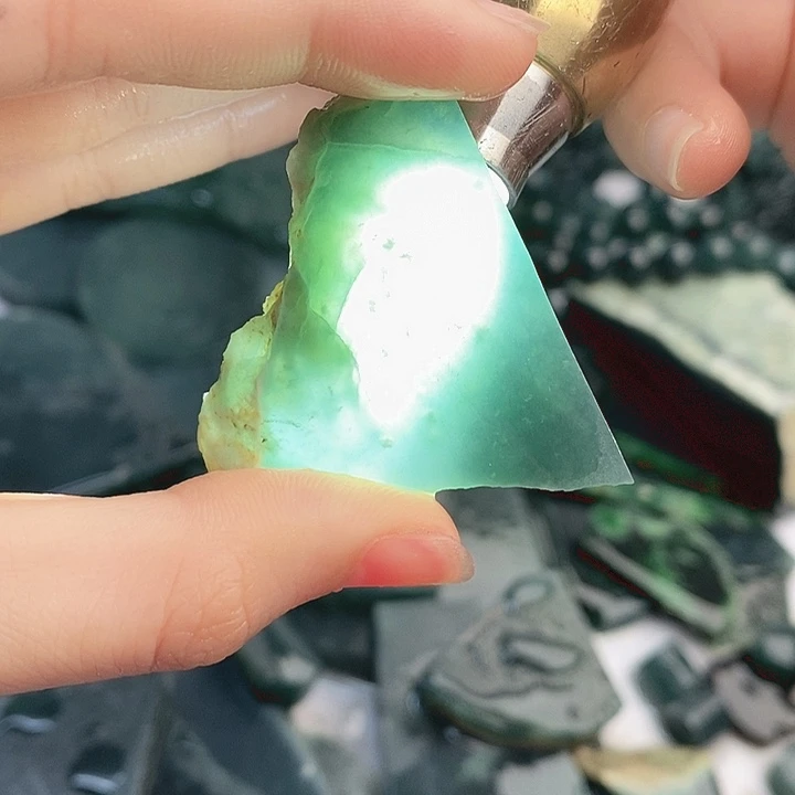 翡翠裸石纯天然翡翠