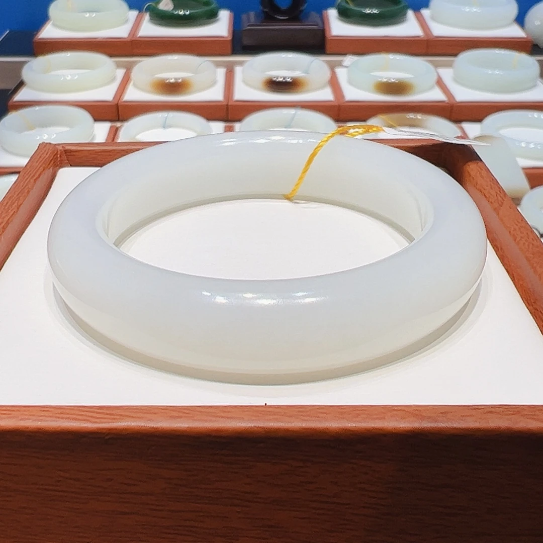 和田玉未镶嵌手镯羊脂白5354