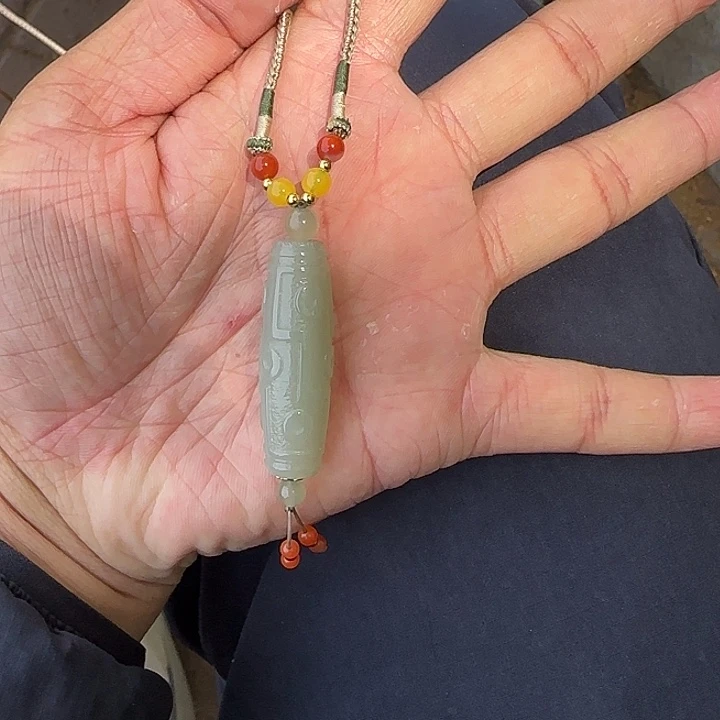 和田玉未镶嵌颈饰新疆且末蓝