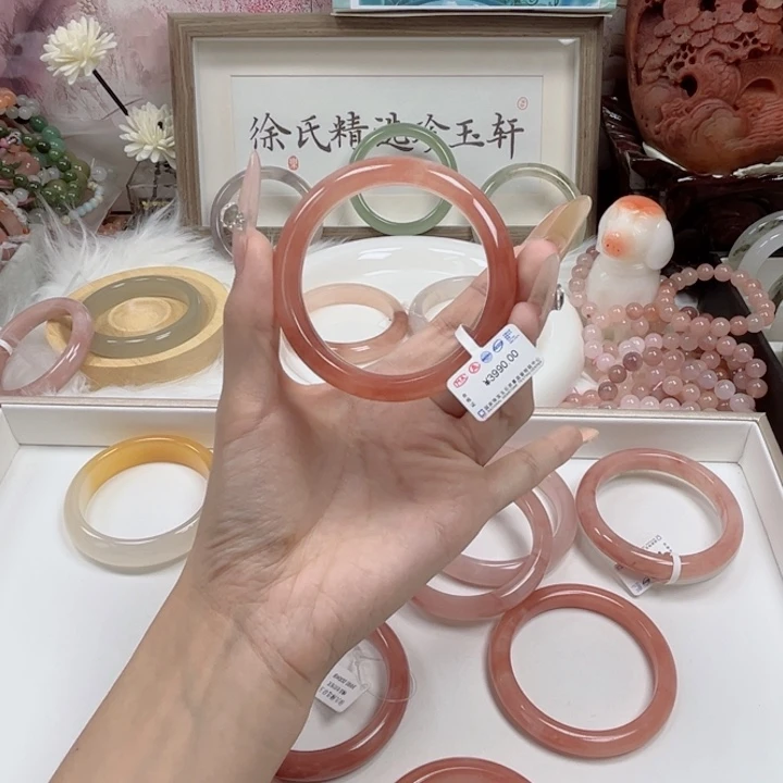 未镶嵌手镯石英质玉?***?