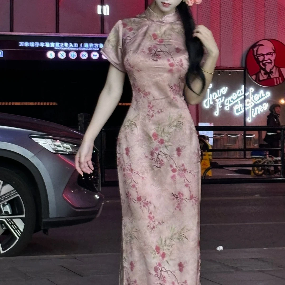 画报夫人原创自制新中式国风温柔粉色旗袍连衣裙 粉春台