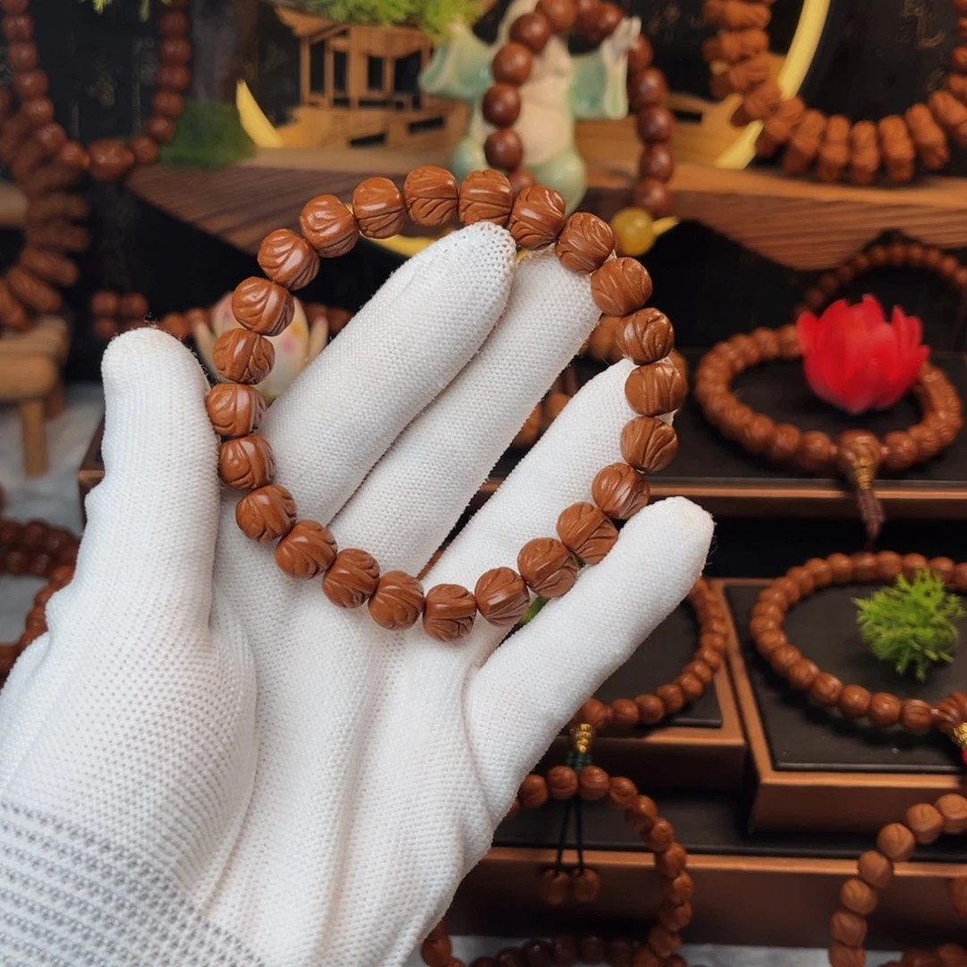 吊坠桃核思*11玉龙脊手串