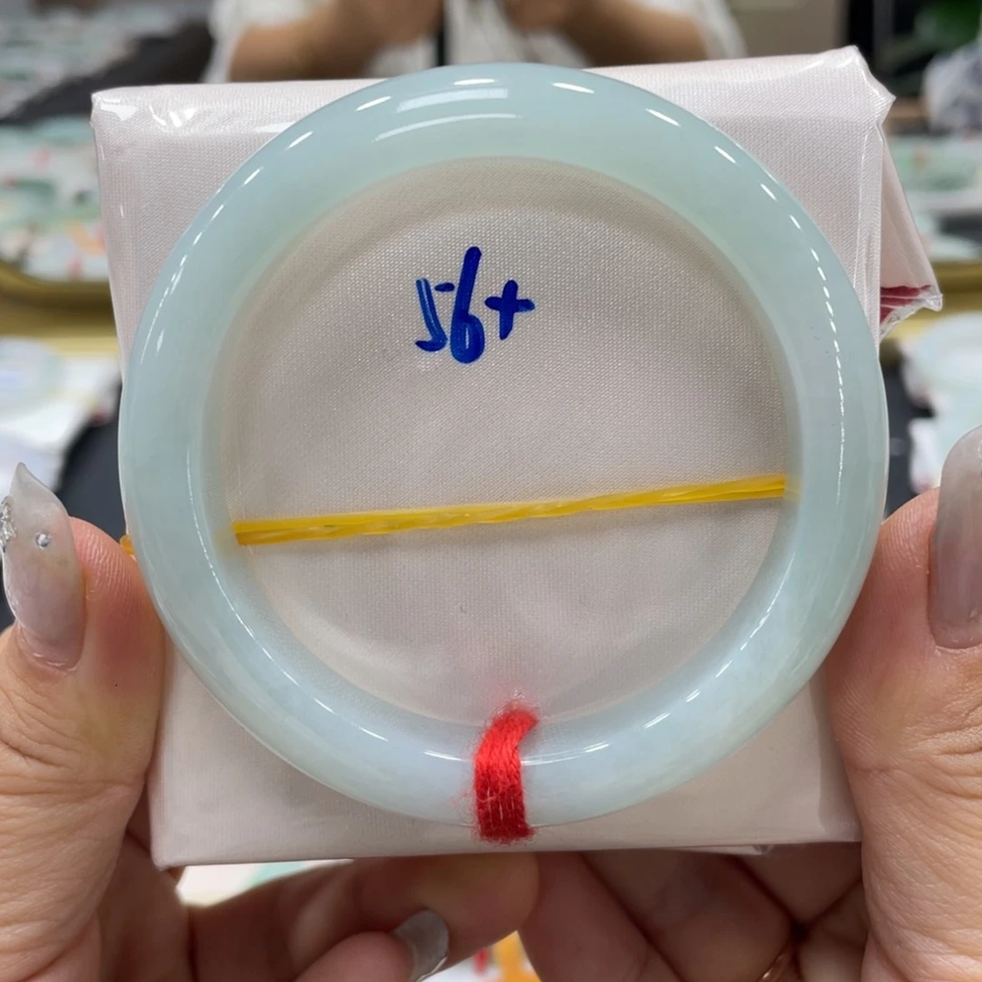 未镶嵌手镯翡翠翡翠