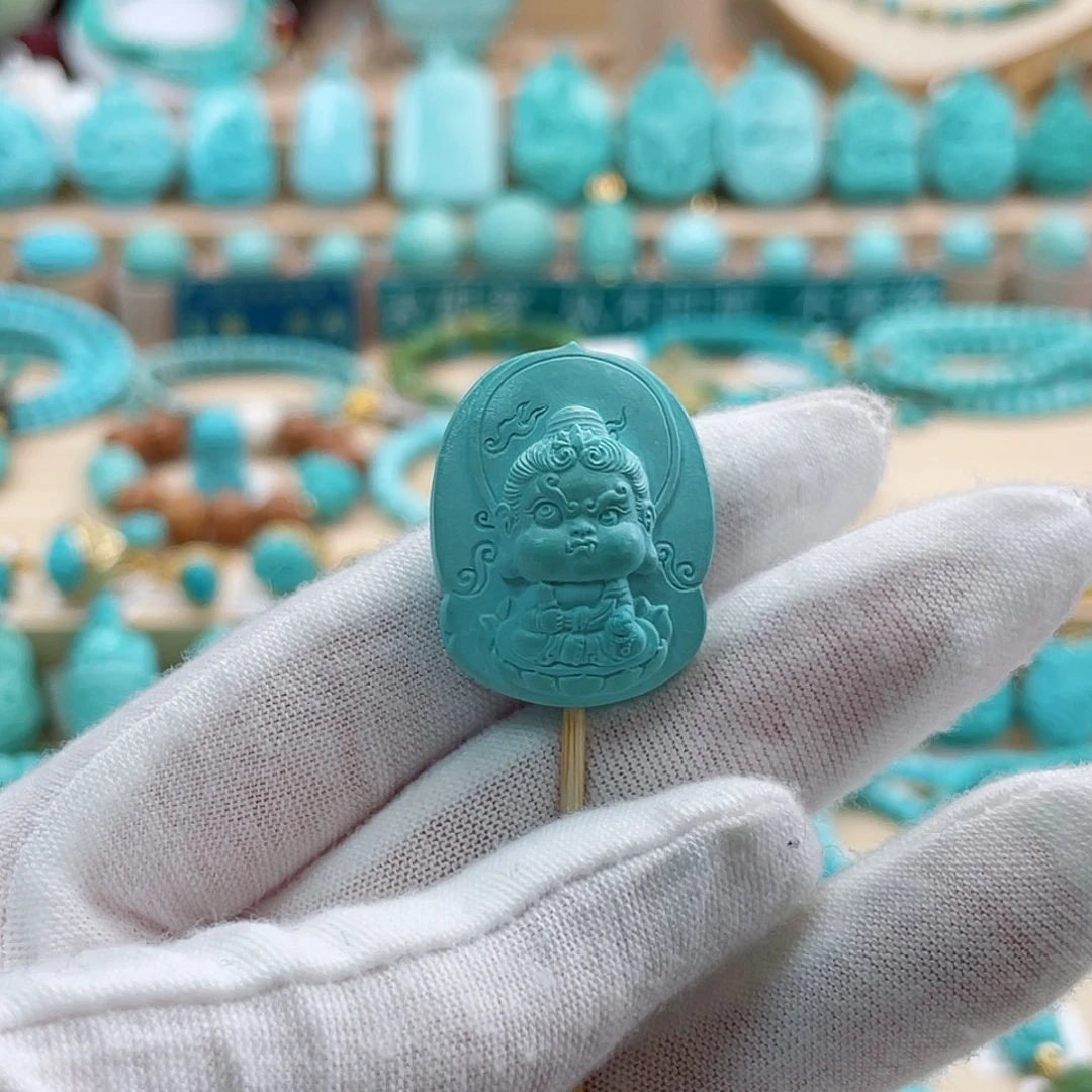 绿松石未镶嵌珠宝奇石