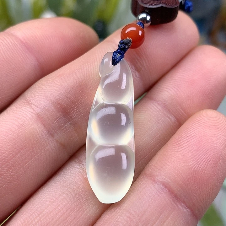 蛇纹石玉挂坠未镶嵌