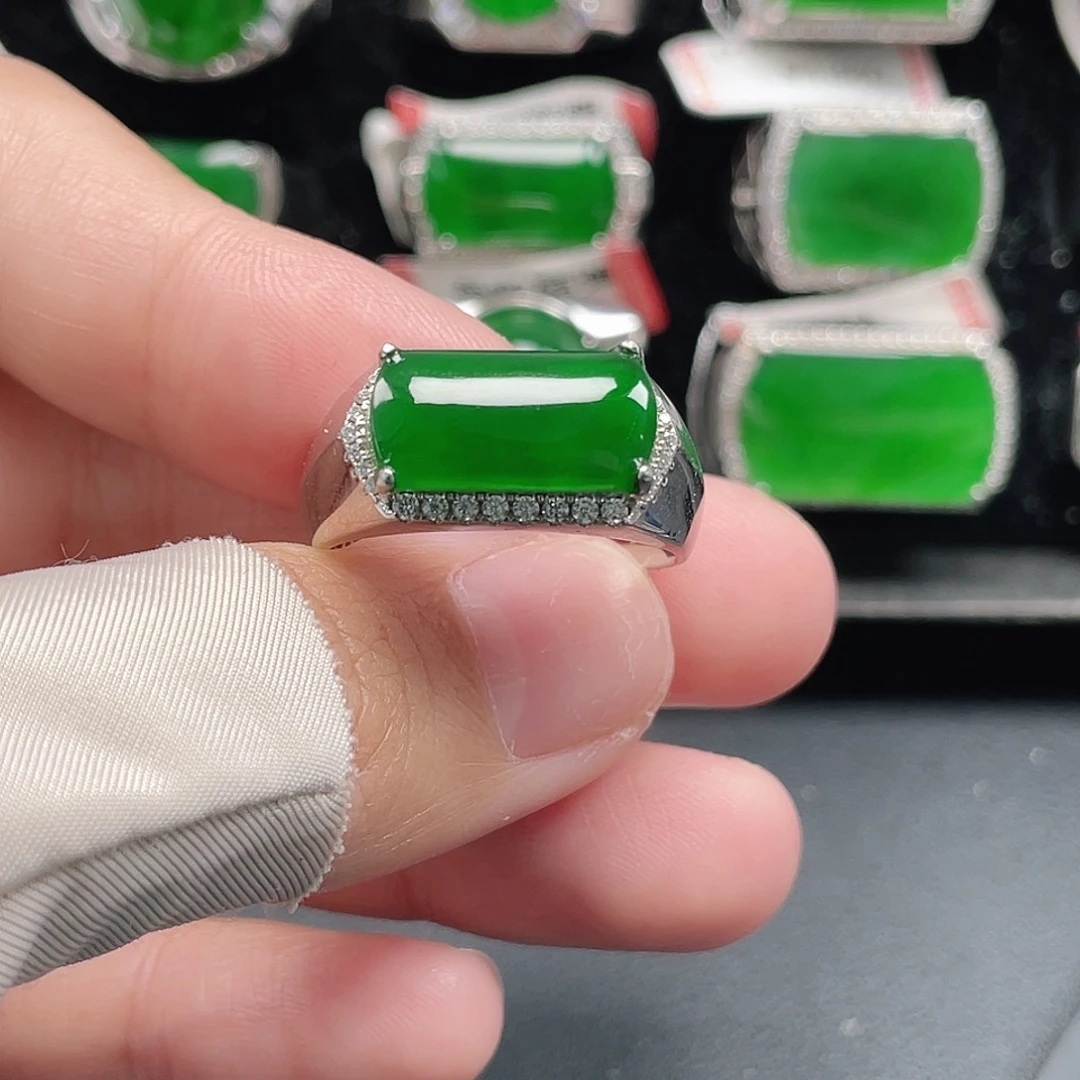 翡翠银S925镶嵌戒指天然A货翡翠没运费险0106