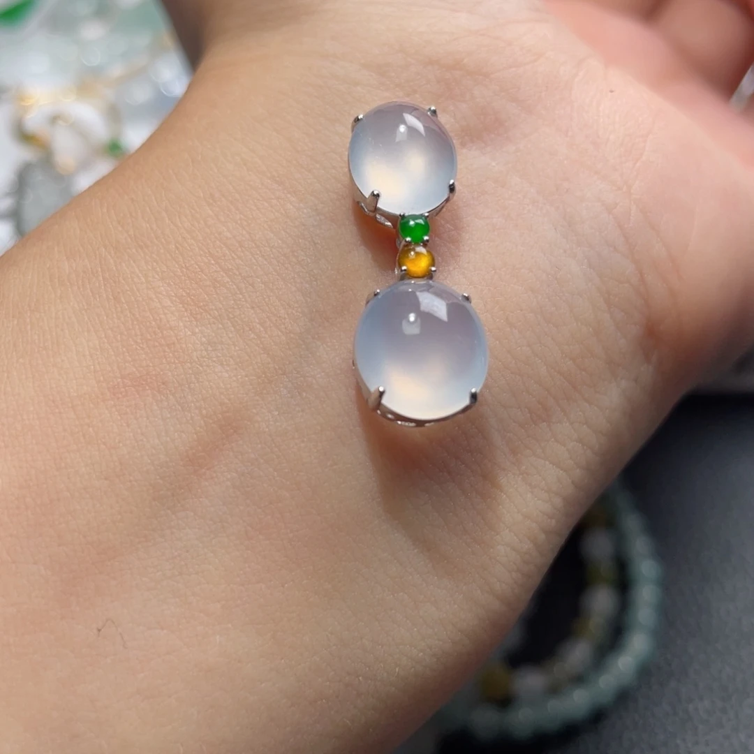 未镶嵌定制翡翠有鉴赏