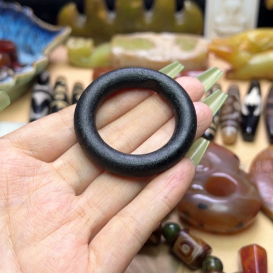 【闪购商品】蛇纹石玉未镶嵌颈饰心***翔