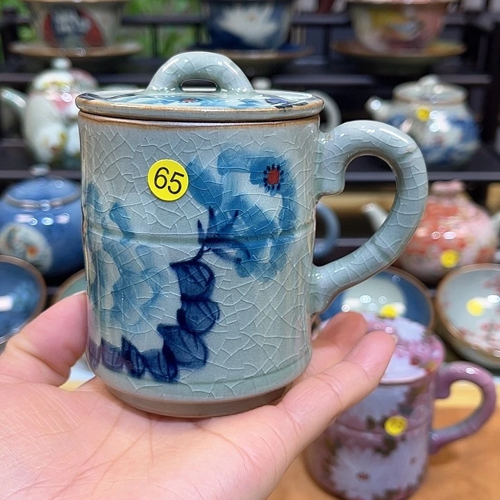 景德镇镇陶瓷手绘作品