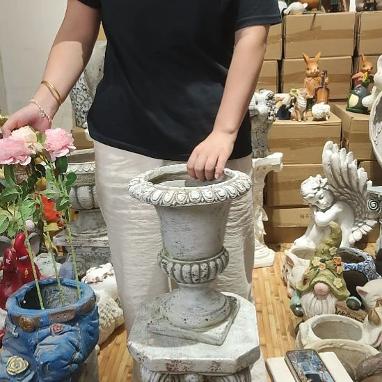 合成树脂氧化镁复古罗马盆一个