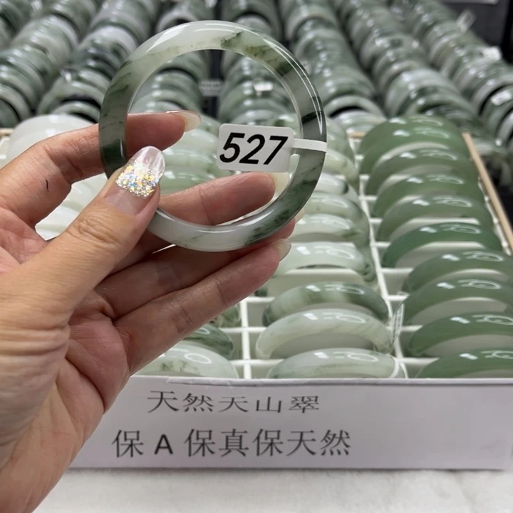 未镶嵌手镯石英质玉527