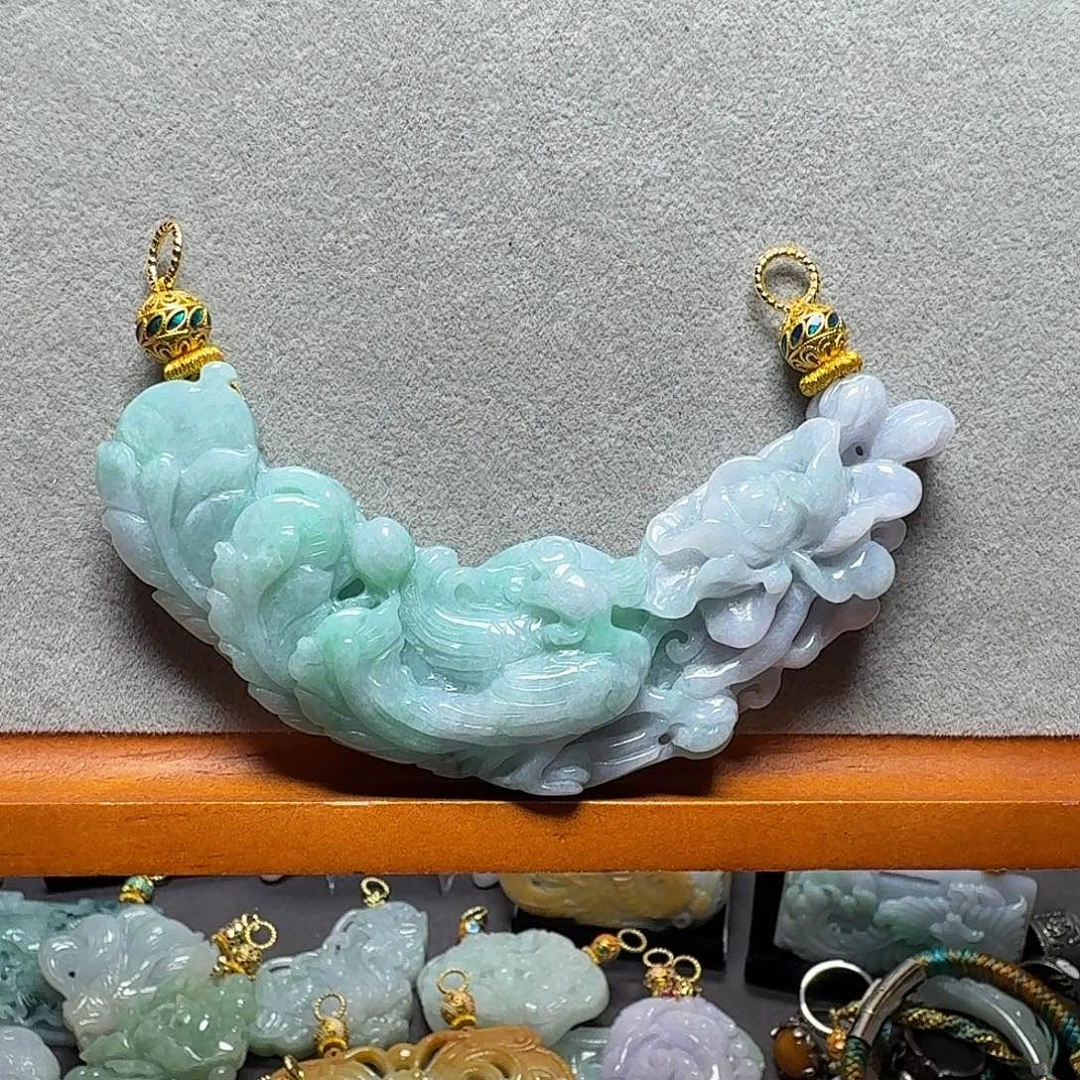 吊坠(赠链)未镶嵌翡翠