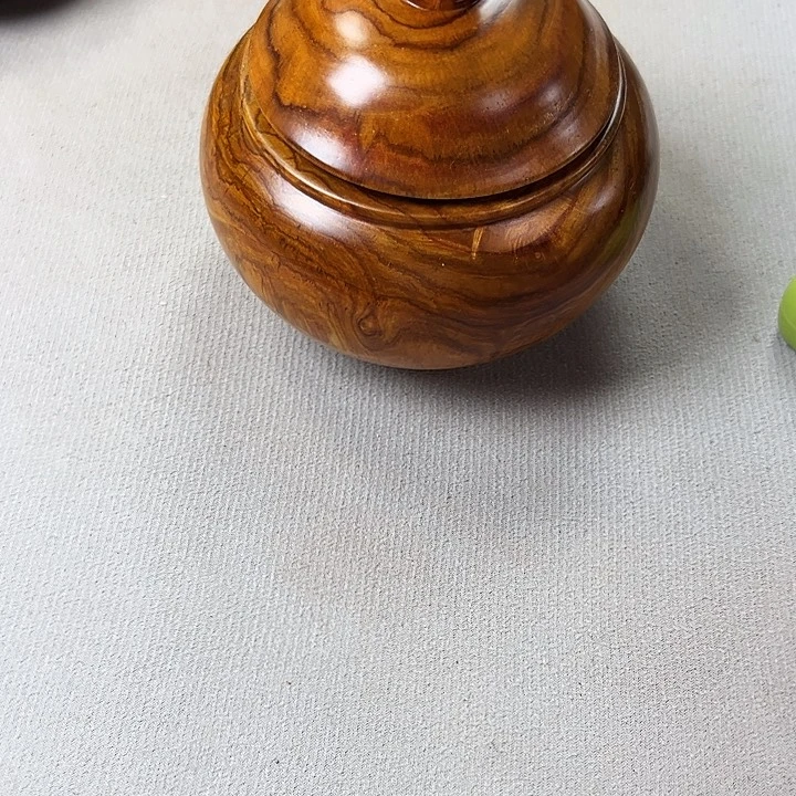木质候*越南黄花梨茶叶罐一个