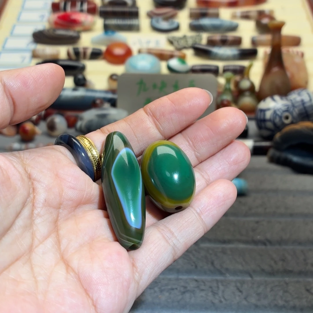 左***叶玛瑙/玉髓合金颈饰