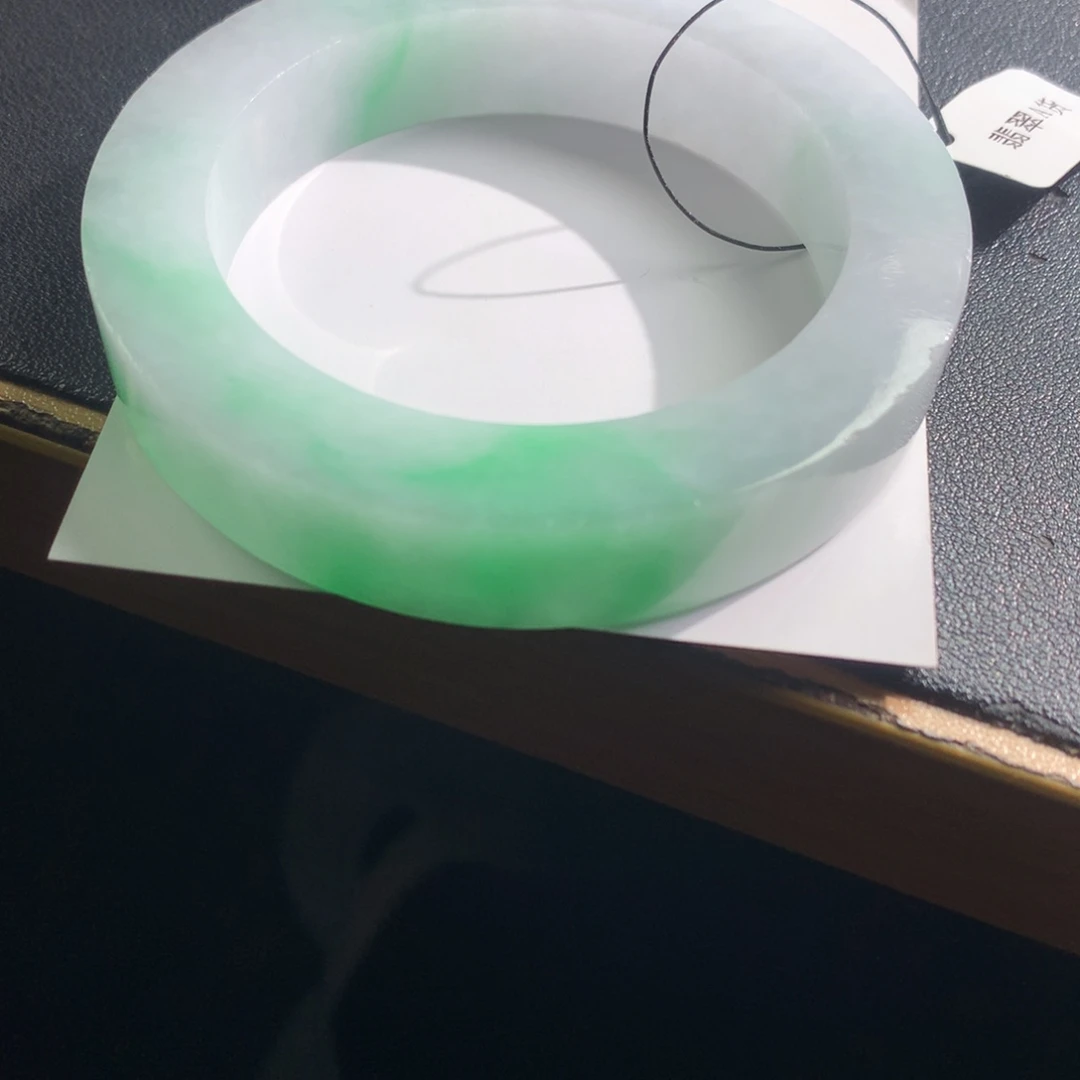 定制翡翠未镶嵌翡翠手镯