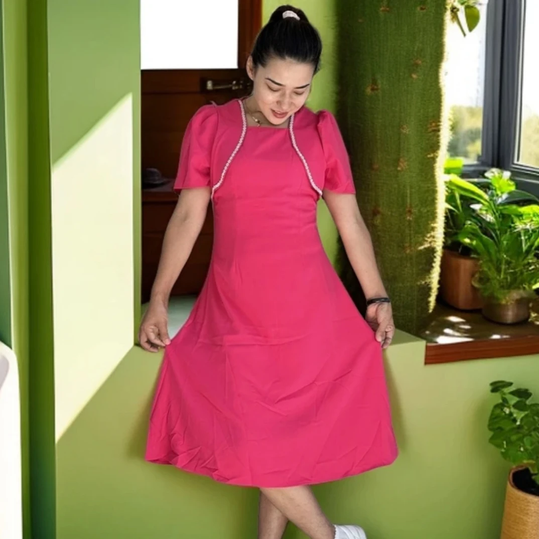 夏季显瘦收腰气质赫本风方领短袖中长款小黑裙